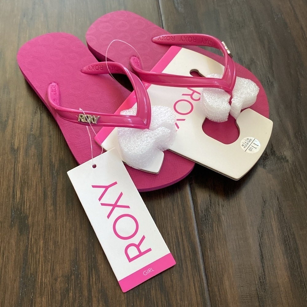 NWT ROXY Flip Flops Various sizes
